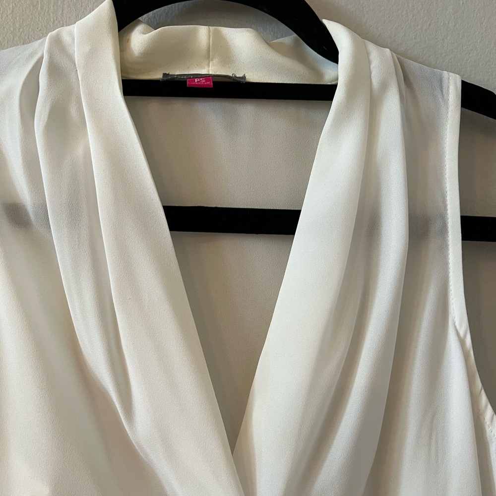 Vince Camuto V Neck Blouse - Petite - Picture 3 of 6